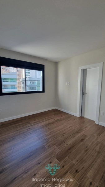 Apartamento 4 Dormitórios Sendo 4 Suítes .: 4ª foto da galeria de imagens do imóvel