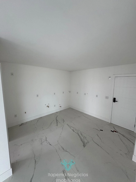 Apartamento 4 Suítes 3 Vagas - quadra Mar.: 44ª foto da galeria de imagens do imóvel