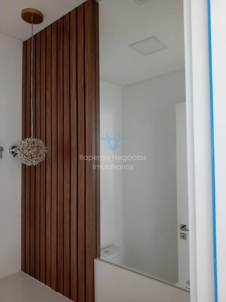 IMÓVEL EXCLUSIVO NA QUADRA DO MAR EM MEIA PRAIA: 15ª foto da galeria de imagens do imóvel