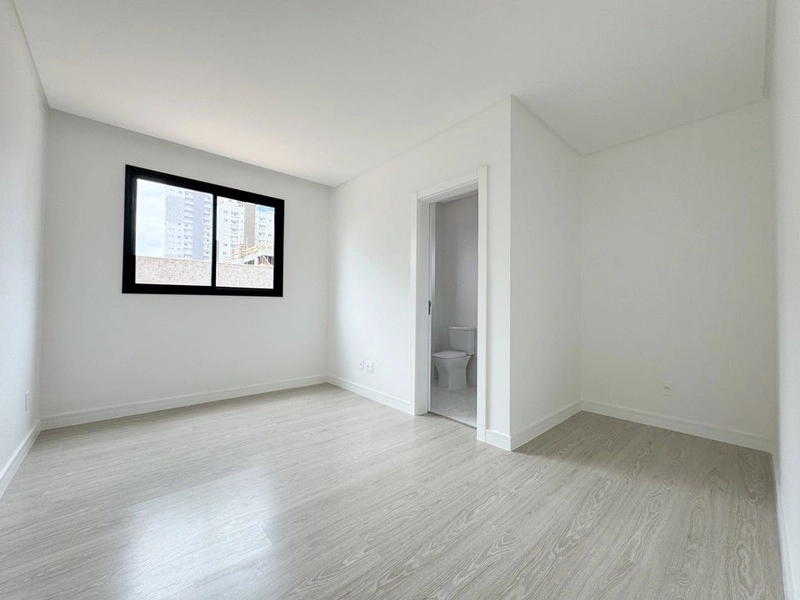 Long Beach Residence: 25ª foto da galeria de imagens do imóvel