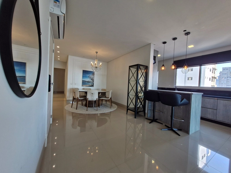 Apartamento mobiliado à venda em itapema – Conforto e sofisticação no litoral catarinense.: 3ª foto da galeria de imagens do imóvel