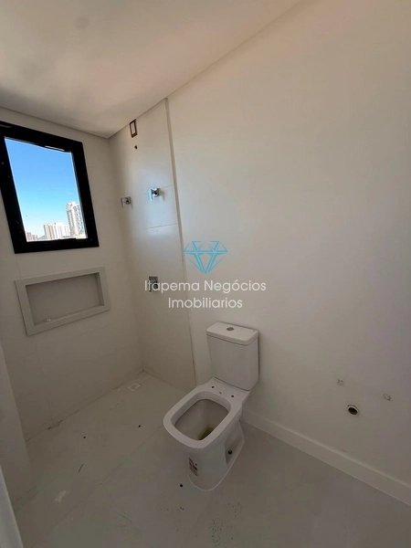 Apartamento à Venda – Meia Praia | Quadra Mar: 8ª foto da galeria de imagens do imóvel