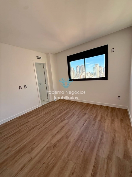 Apartamento à Venda – Meia Praia | Quadra Mar: 10ª foto da galeria de imagens do imóvel