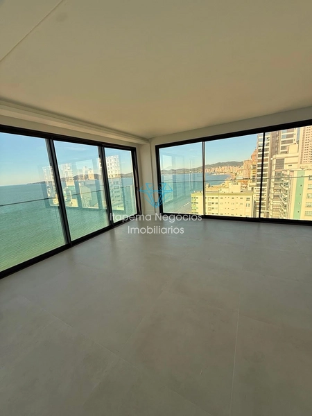Apartamento à Venda – Meia Praia | Quadra Mar: 3ª foto da galeria de imagens do imóvel