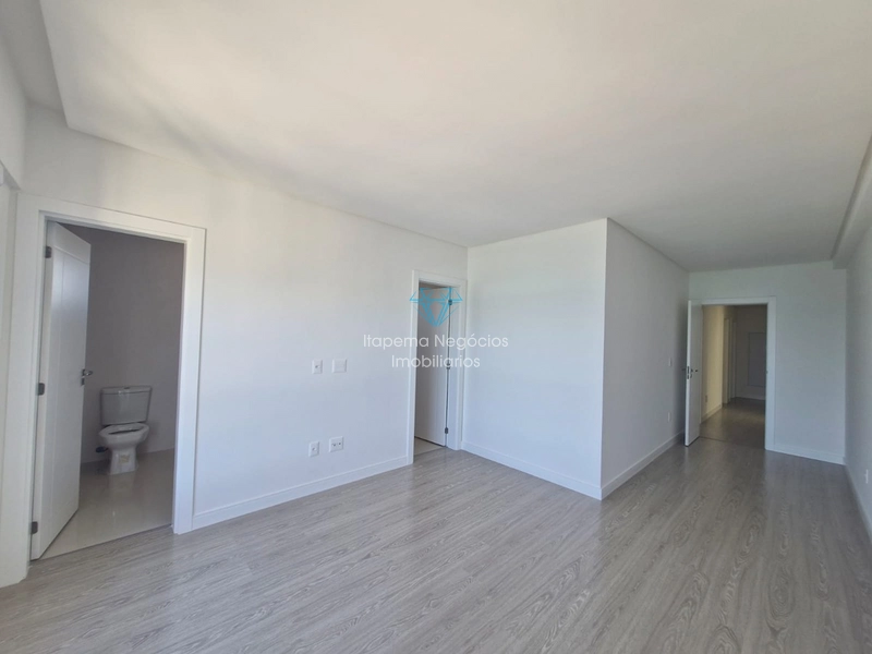 Apartamento de alto padrão localizado no centro de meia praia quadra mar: 20ª foto da galeria de imagens do imóvel