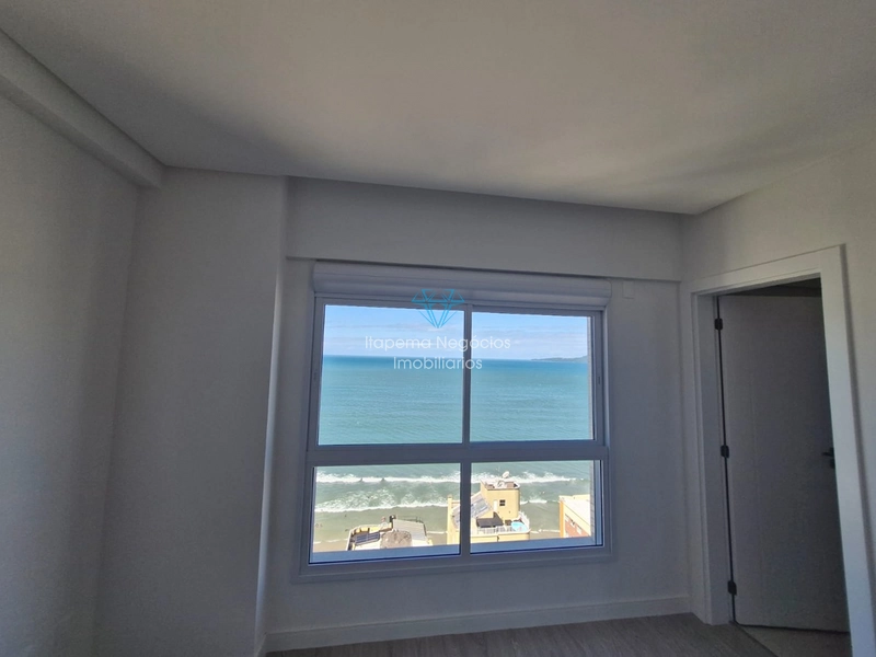Apartamento de alto padrão localizado no centro de meia praia quadra mar: 23ª foto da galeria de imagens do imóvel