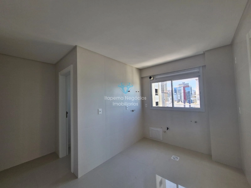 Apartamento de alto padrão localizado no centro de meia praia quadra mar: 32ª foto da galeria de imagens do imóvel