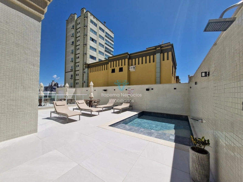 Apartamento de alto padrão localizado no centro de meia praia quadra mar: 53ª foto da galeria de imagens do imóvel