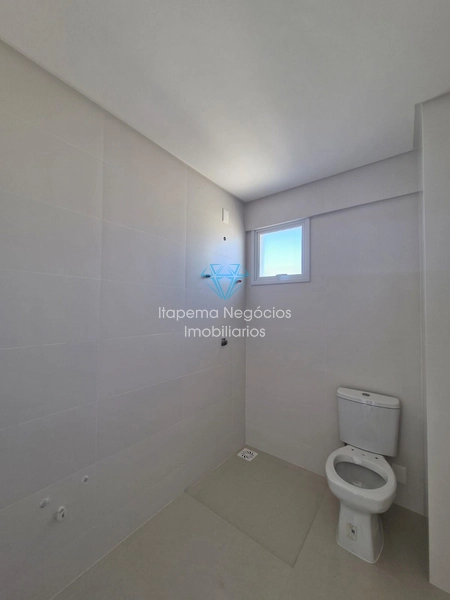 Apartamento de alto padrão localizado no centro de meia praia quadra mar: 28ª foto da galeria de imagens do imóvel