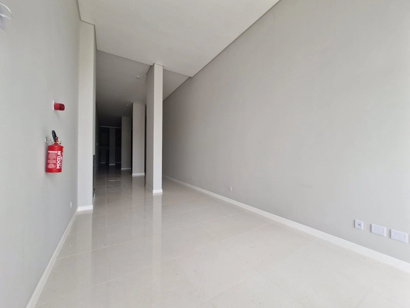 Sala Comercial para Locação no Centro de Itapema: 4ª foto da galeria de imagens do imóvel