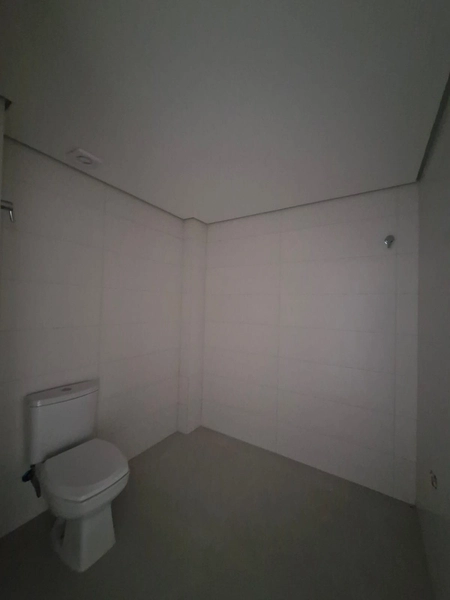 SALA COMERCIAL – SEGUNDA AVENIDA NA MEIA PRAIA : 6ª foto da galeria de imagens do imóvel