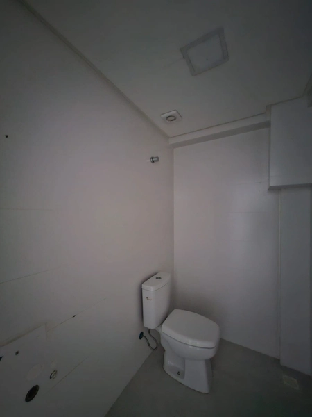 SALA COMERCIAL – FRENTE PARA A SEGUNDA AVENIDA: 7ª foto da galeria de imagens do imóvel