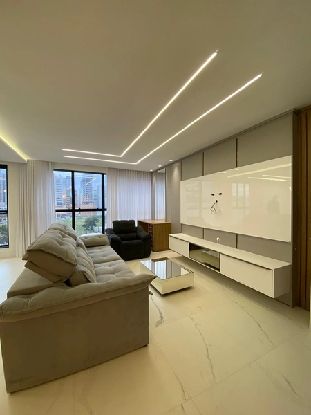 Apartamento quadra mar 3 suítes em meia praia itapema para aluguel anual.: 3ª foto da galeria de imagens do imóvel