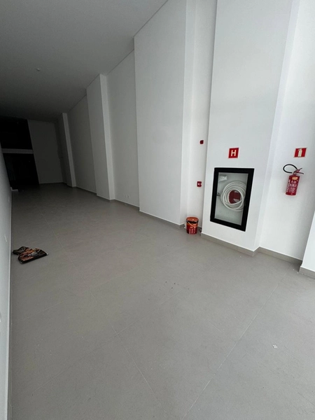 Sala Comercial para Locação – Frente Avenida | Segunda Avenida | Meia Praia: 7ª foto da galeria de imagens do imóvel