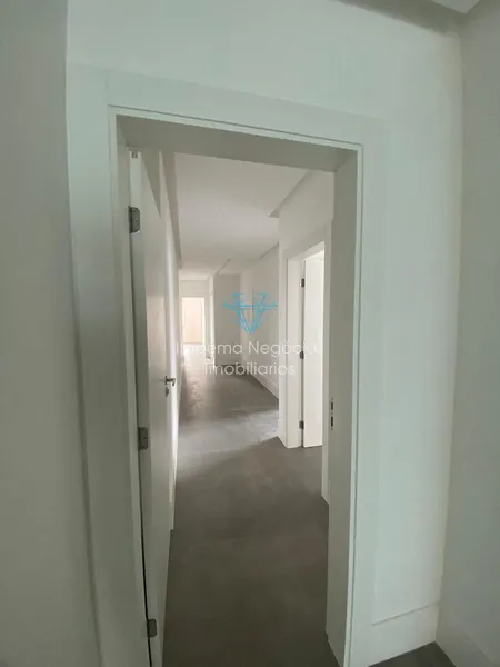 Apartamento 3 Suítes 3 Vagas - Quadra mar.: 10ª foto da galeria de imagens do imóvel