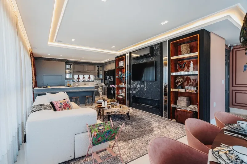 Apartamento com 4 Suítes 3 Vagas, a 30 metros do mar.: 1ª foto da galeria de imagens do imóvel