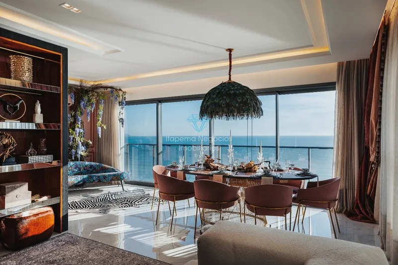 Apartamento com 4 Suítes 3 Vagas, a 30 metros do mar.: 4ª foto da galeria de imagens do imóvel