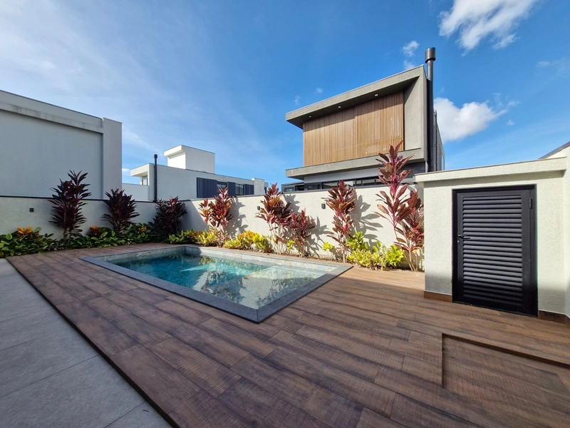 Casa de Alto Padrão em Condomínio de Luxo em Camboriú: 9ª foto da galeria de imagens do imóvel