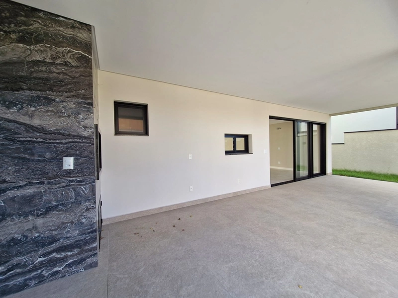 Casa de Alto Padrão em Condomínio de Luxo em Camboriú: 35ª foto da galeria de imagens do imóvel