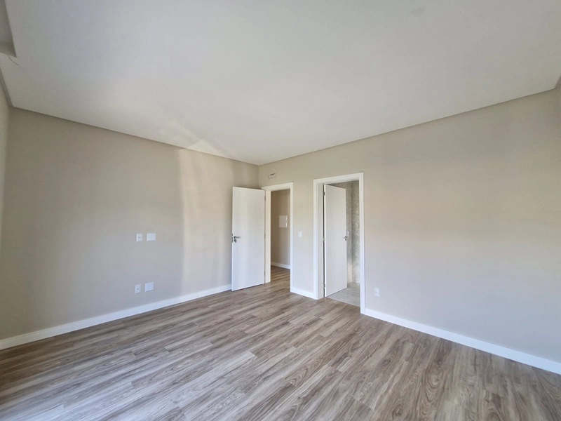 Casa de Alto Padrão em Condomínio de Luxo em Camboriú: 34ª foto da galeria de imagens do imóvel