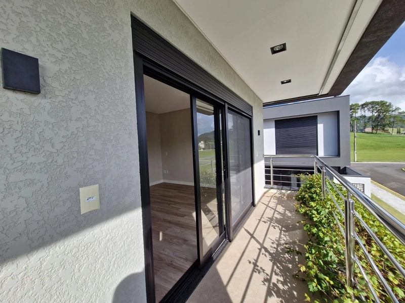 Casa de Alto Padrão em Condomínio de Luxo em Camboriú: 32ª foto da galeria de imagens do imóvel