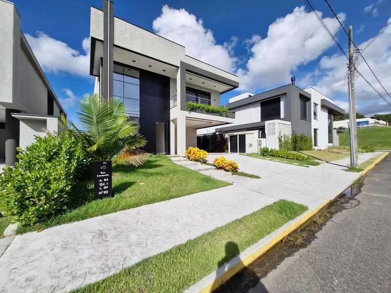 Casa de Alto Padrão em Condomínio de Luxo em Camboriú: 2ª foto da galeria de imagens do imóvel
