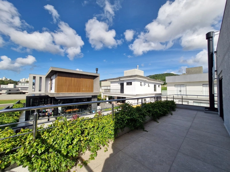 Casa de Alto Padrão em Condomínio de Luxo em Camboriú: 7ª foto da galeria de imagens do imóvel