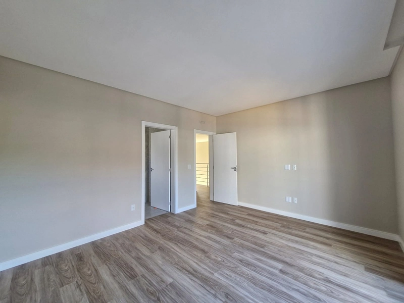 Casa de Alto Padrão em Condomínio de Luxo em Camboriú: 12ª foto da galeria de imagens do imóvel