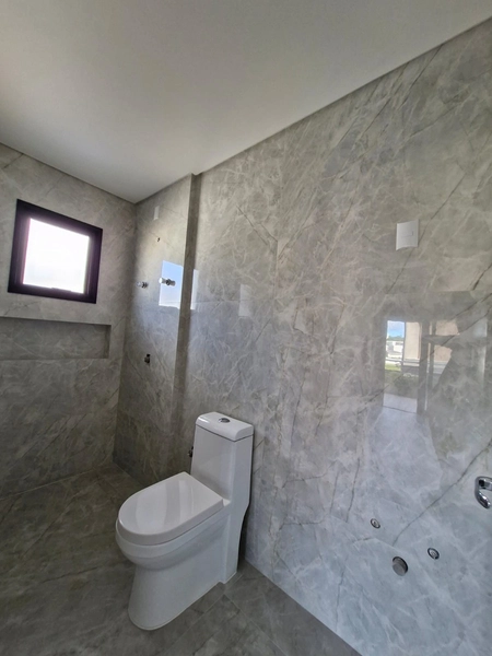 Casa de Alto Padrão em Condomínio de Luxo em Camboriú: 22ª foto da galeria de imagens do imóvel