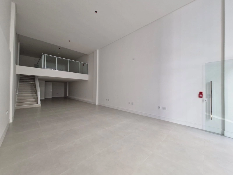 SALA COMERCIAL – SEGUNDA AVENIDA NA MEIA PRAIA : 3ª foto da galeria de imagens do imóvel