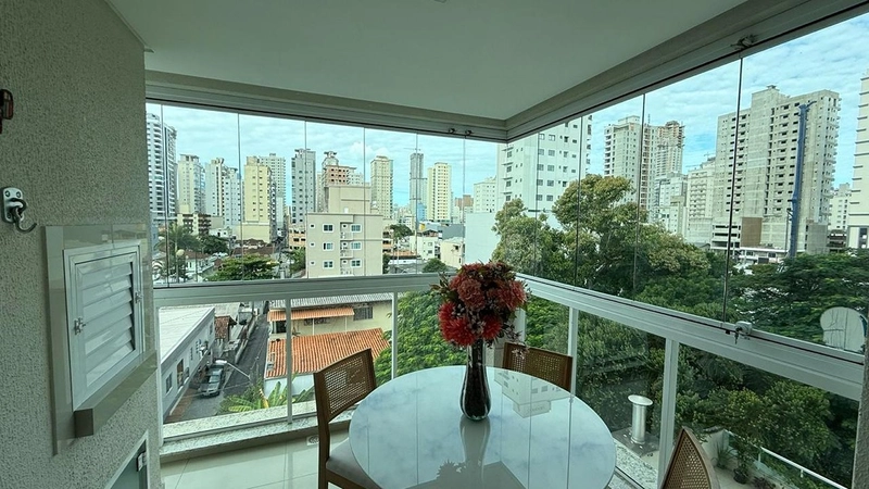 Apartamento para locação na Meia Praia.: 1ª foto da galeria de imagens do imóvel