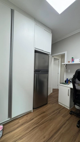 Apartamento mobiliado em Meia Praia a 150m do mar: 12ª foto da galeria de imagens do imóvel
