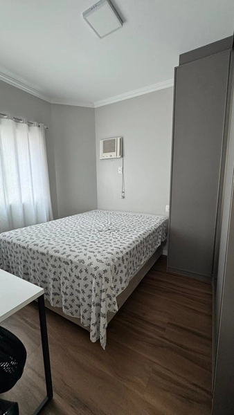 Apartamento mobiliado em Meia Praia a 150m do mar: 27ª foto da galeria de imagens do imóvel