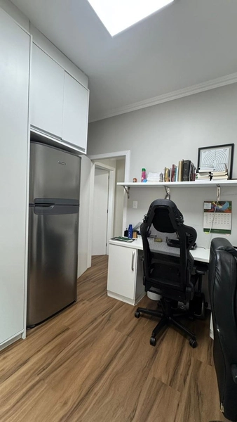 Apartamento mobiliado em Meia Praia a 150m do mar: 13ª foto da galeria de imagens do imóvel