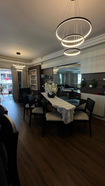 Apartamento mobiliado em Meia Praia a 150m do mar: 6ª foto da galeria de imagens do imóvel