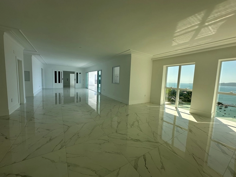 Penthouse em Itapema - Centro. Vista definitiva para o mar. : 13ª foto da galeria de imagens do imóvel