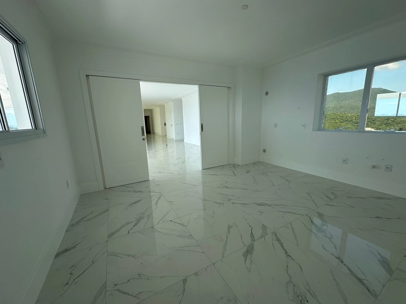 Penthouse em Itapema - Centro. Vista definitiva para o mar. : 12ª foto da galeria de imagens do imóvel