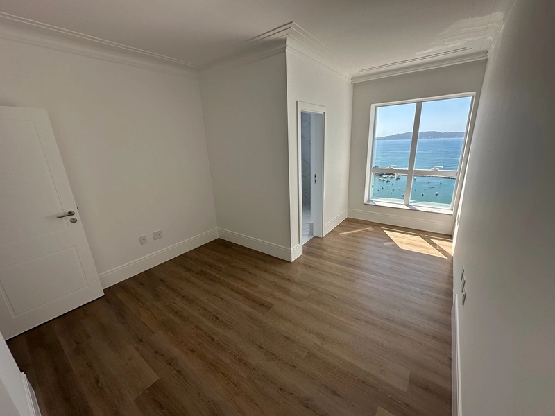 Penthouse em Itapema - Centro. Vista definitiva para o mar. : 24ª foto da galeria de imagens do imóvel