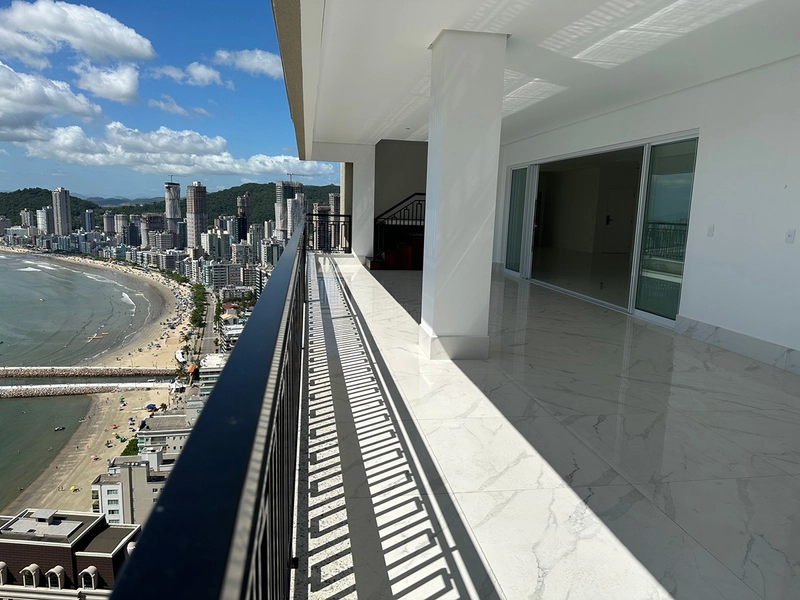 Penthouse em Itapema - Centro. Vista definitiva para o mar. : 1ª foto da galeria de imagens do imóvel