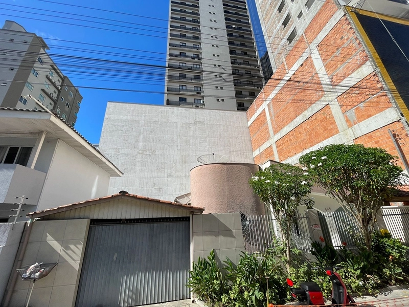 Casa Ampla em Meia Praia - Aconchegante com 3 Dormitórios – 107m² de Área Útil: 16ª foto da galeria de imagens do imóvel