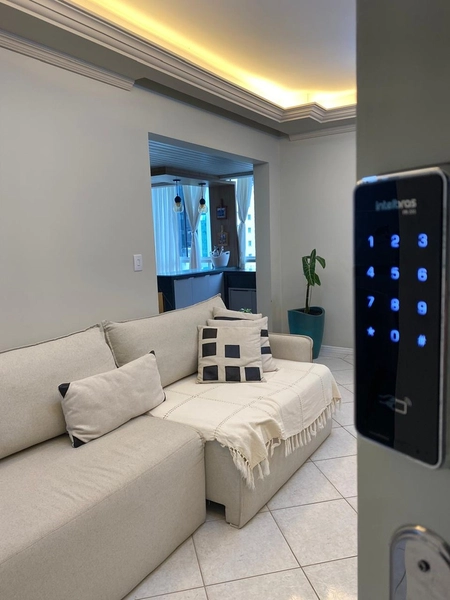 VENDA – APARTAMENTO SEGUNDA QUADRA MAR – MEIA PRAIA: 2ª foto da galeria de imagens do imóvel