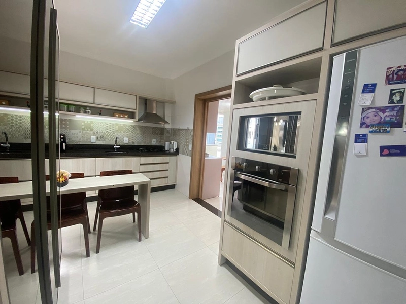 VENDA – APARTAMENTO SEGUNDA QUADRA MAR – MEIA PRAIA: 10ª foto da galeria de imagens do imóvel