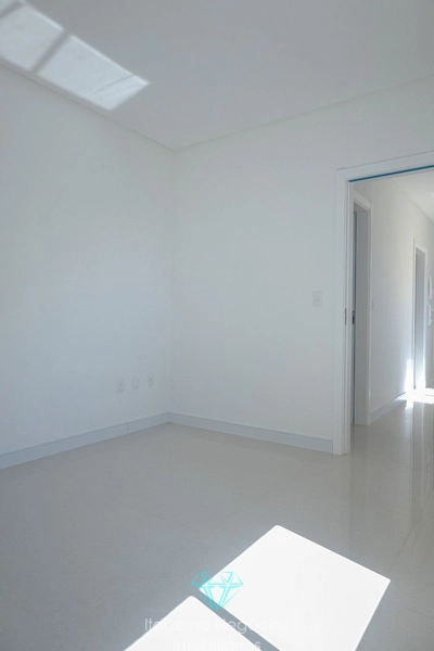 Apartamento com 03 - Dormitórios - 02 Vagas de Garagem: 5ª foto da galeria de imagens do imóvel