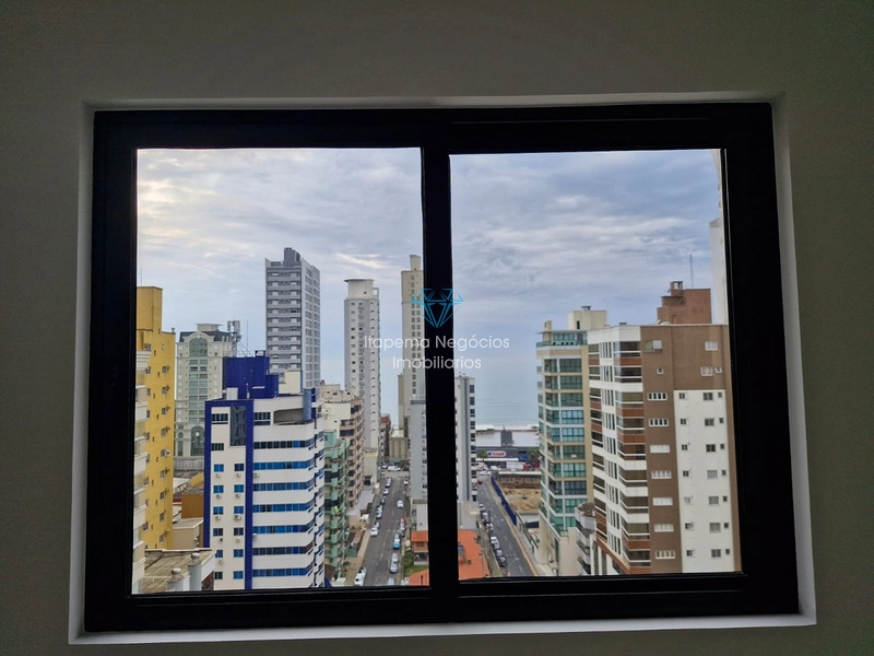 LOCAÇÃO DE APARTAMENTO EM MEIA PRAIA: 48ª foto da galeria de imagens do imóvel