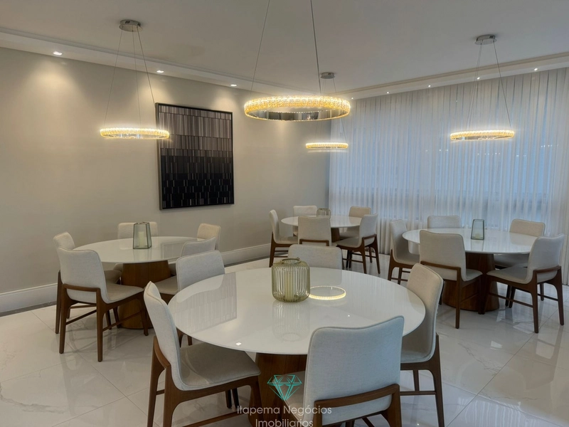 Apartamento mobiliado quadra mar, 4 Suítes 3 vagas.: 19ª foto da galeria de imagens do imóvel