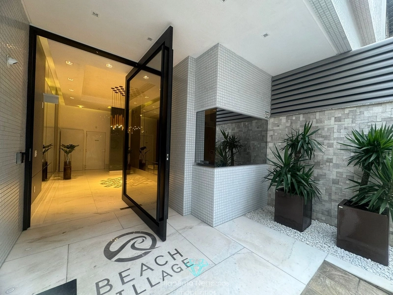 Apartamento mobiliado quadra mar, 4 Suítes 3 vagas.: 2ª foto da galeria de imagens do imóvel