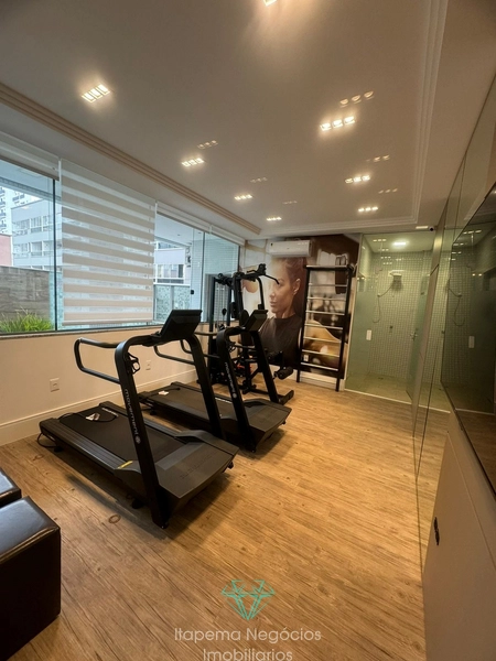 Apartamento mobiliado quadra mar, 4 Suítes 3 vagas.: 10ª foto da galeria de imagens do imóvel