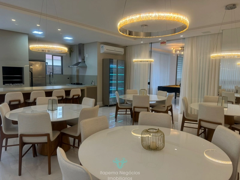 Apartamento mobiliado quadra mar, 4 Suítes 3 vagas.: 18ª foto da galeria de imagens do imóvel