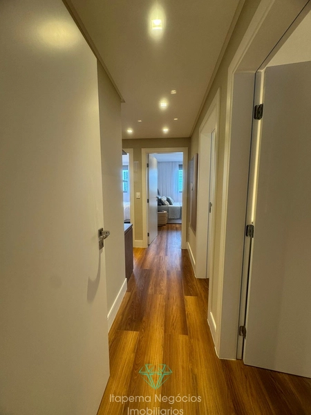 Apartamento mobiliado quadra mar, 4 Suítes 3 vagas.: 38ª foto da galeria de imagens do imóvel