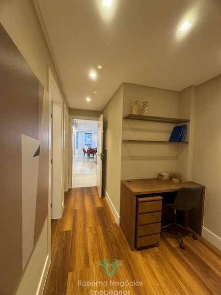 Apartamento mobiliado quadra mar, 4 Suítes 3 vagas.: 25ª foto da galeria de imagens do imóvel